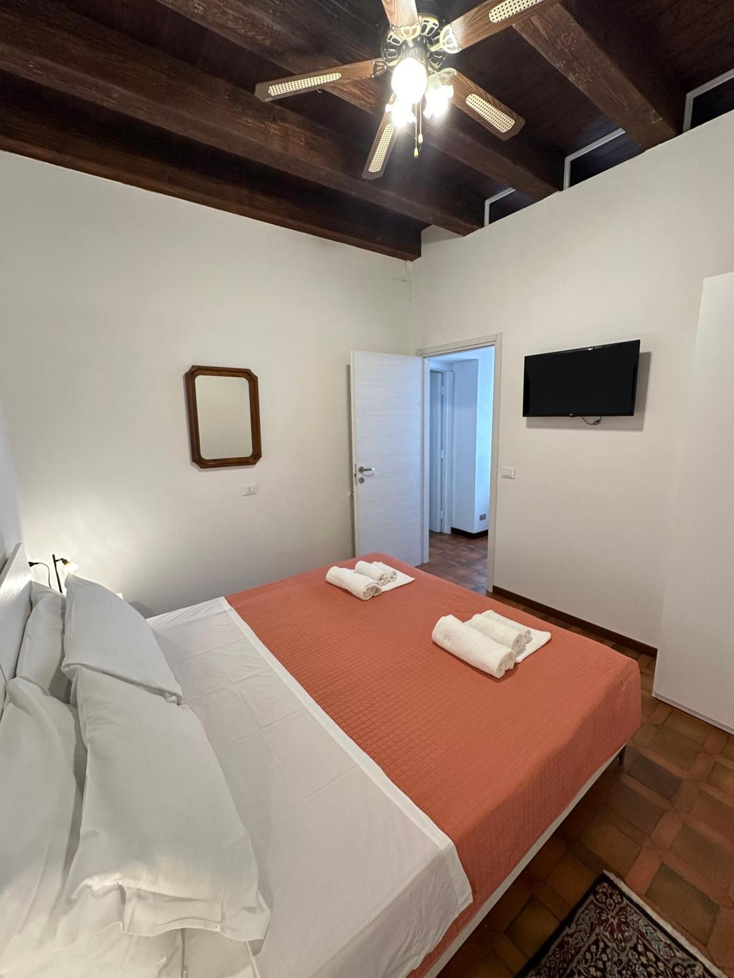 Marinesca Room Verona Exteriör bild