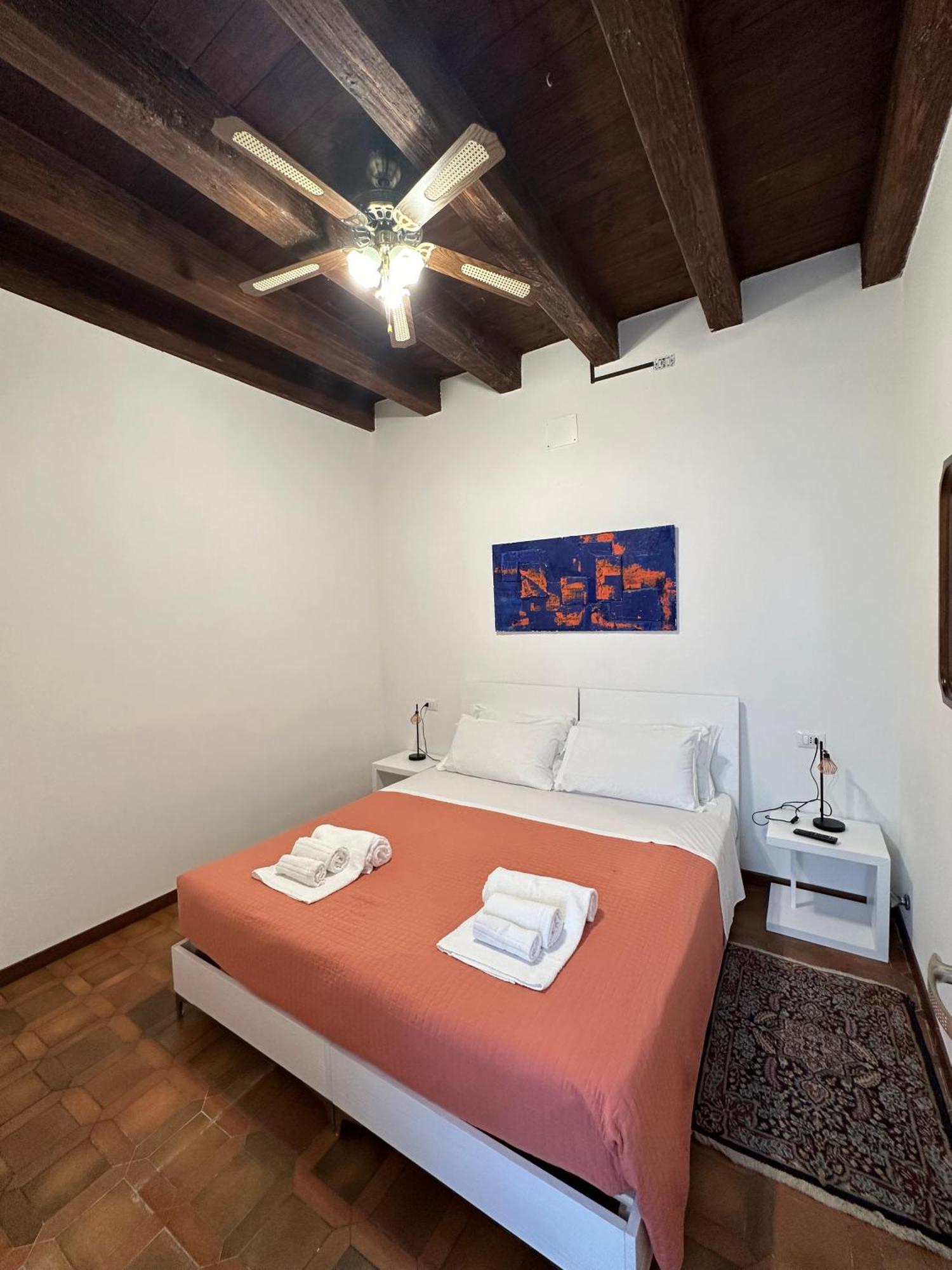 Marinesca Room Verona Exteriör bild